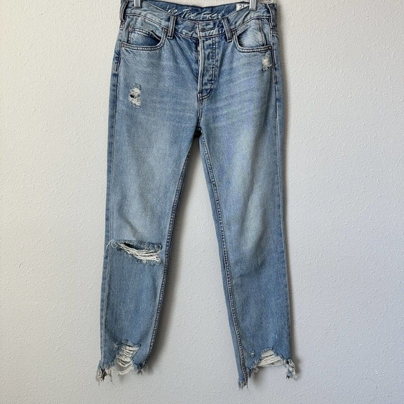 We The Free Denim - We The Free Light Wash Distressed Hem Mid Rise Jeans